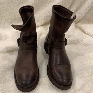 Frye Women’s Veronica Booties